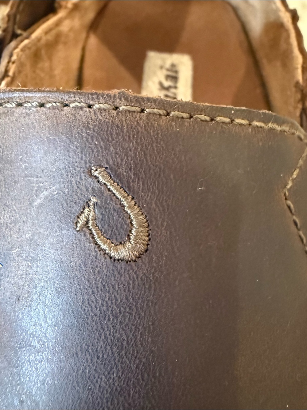 OluKai Moloa Men's Leather Slip On Shoes Loafers Brown Comfort Size 10.5 - Picture 11 of 13